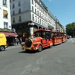 Pigalle Montmartre Friendly Pour Tous - 2 Min Metro Pigalle - Studio De 25 M2 -2 Lits Simples Type Gigogne Pour 2 Pers-Zone Tres Touristique - Cabaret Moulin Rouge A 200 M,Cafe Aux Noctambules,Cabaret Chez Michou Restaurant Bouillon Pigalle,Theatre D